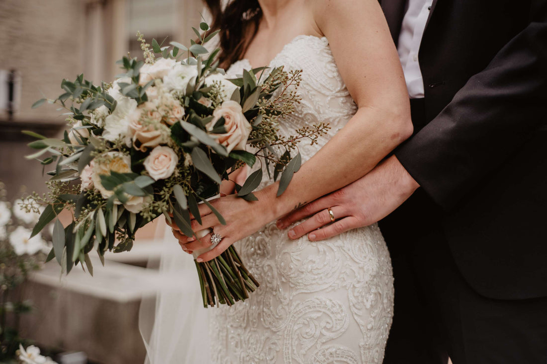 Minimalist Wedding Dress Guide: Simple Elegance For Modern Brides