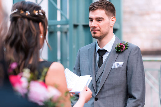 Wedding Day Timeline: Hour-by-Hour Schedule Guide